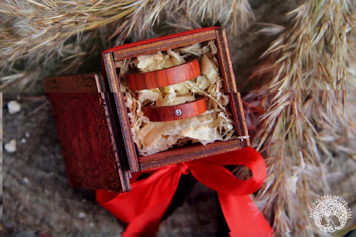 Свадьба красного дерева. Подарки из красного дерева. Красное дерево подарки. Подарок из красного дерева на годовщину свадьбы.