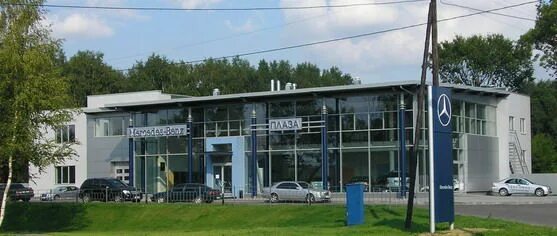 Плаза нижний новгород автосалон. Mercedes-benz нижний новгород. Плаза мерседес бенц нижний новгород сормовское шоссе. Мерседес плаза гагарина. Плаза мерседес нижний новгород.