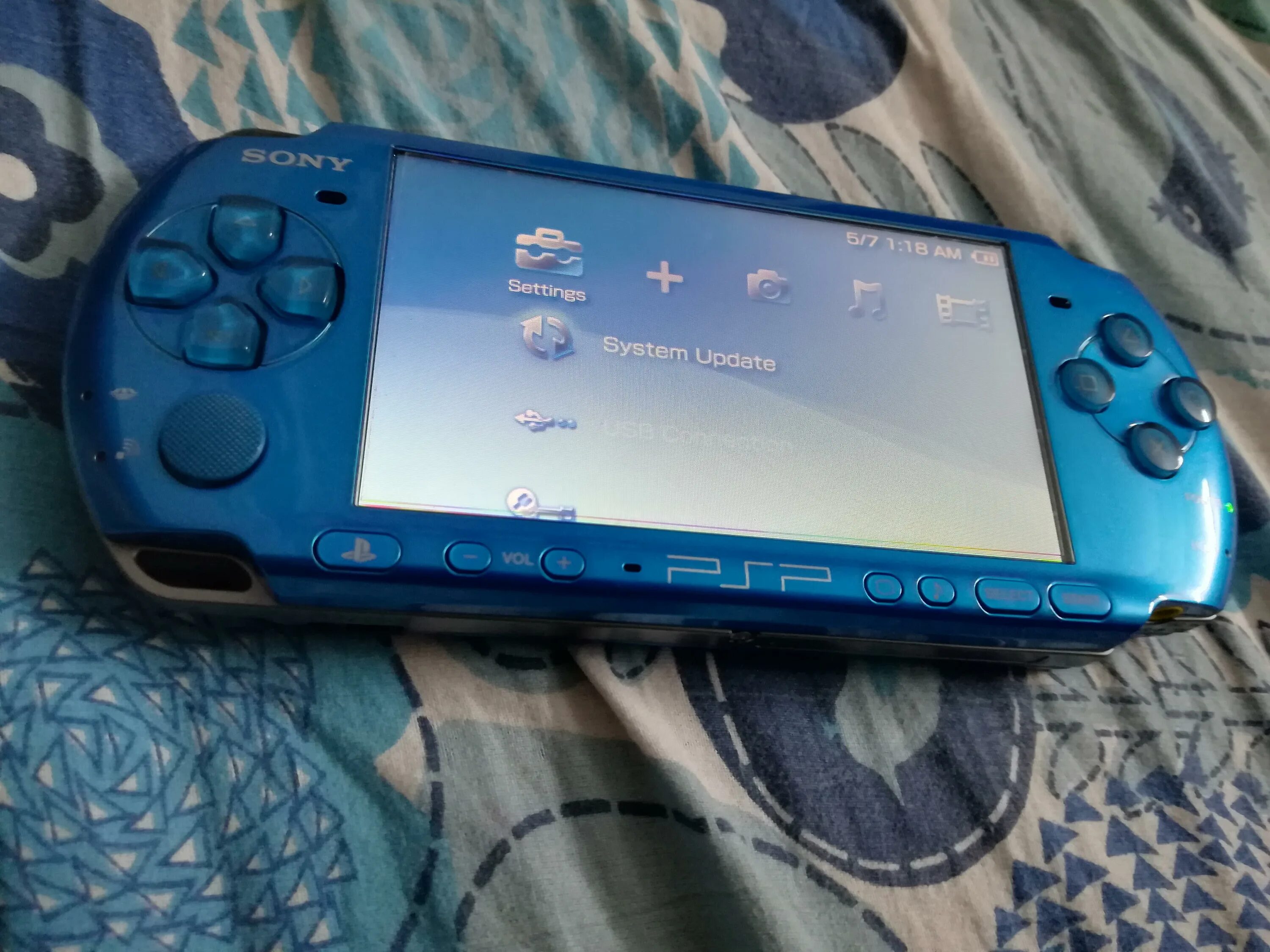 Psp 3004. Sony psp 3004. sony psp 2004. псп синяя. psp 3004 piano black.
