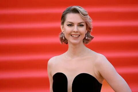 Yalangoch ayollar eshaklarining porno fotosuratlari