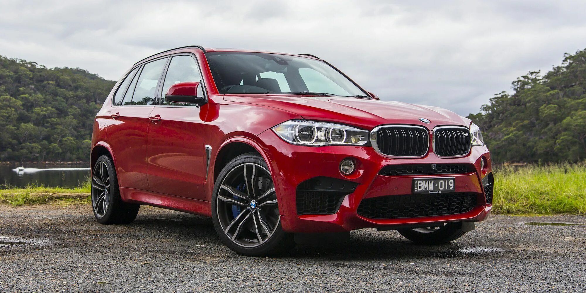 Bmw x5 цвета. BMW x5m Red. BMW x5m f85 Red. BMW x5 красная. BMW x5 f15 красный.