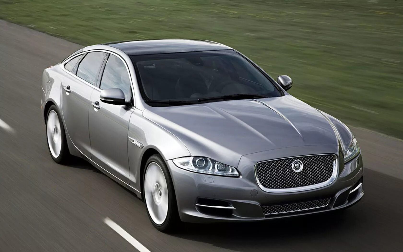 Иномарки 2010. Jaguar XJ x351. Jaguar XJ 2009. Jaguar XJ 2021. Jaguar XJ (x351) 2009.