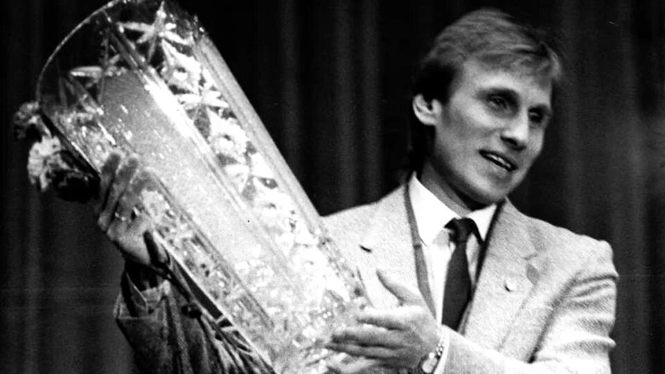 Сборная англии по футболу 1966. Рябчук футболист. Пiшов з життя футболiст. Пiшов з життя футболiст. Пiшов з життя футболiст.