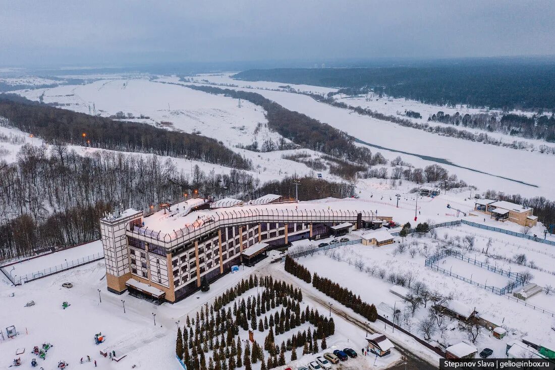 Горнолыжка в Калуге Квань. Квань горнолыжный комплекс. Квань отель Калуга. Горнолыжный отель в Калуге. Квань калуга сайт