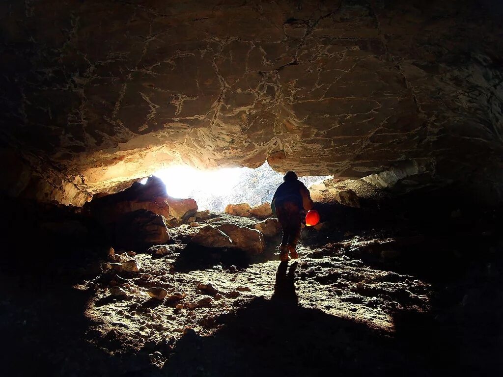 Пещеры пандоры. Пещера пандоры хакасия. Малая сыя пещера ящик пандоры. Пещера ящик пандоры в хакасии. Ящик пандоры хакасия экскурсия.