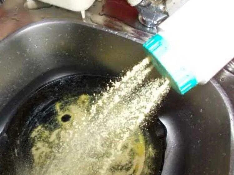 Горчичный порошок для прочистки раковины. Горчица для мытья посуды. Мытье горчицей. Мыть посуду горчичным порошком.