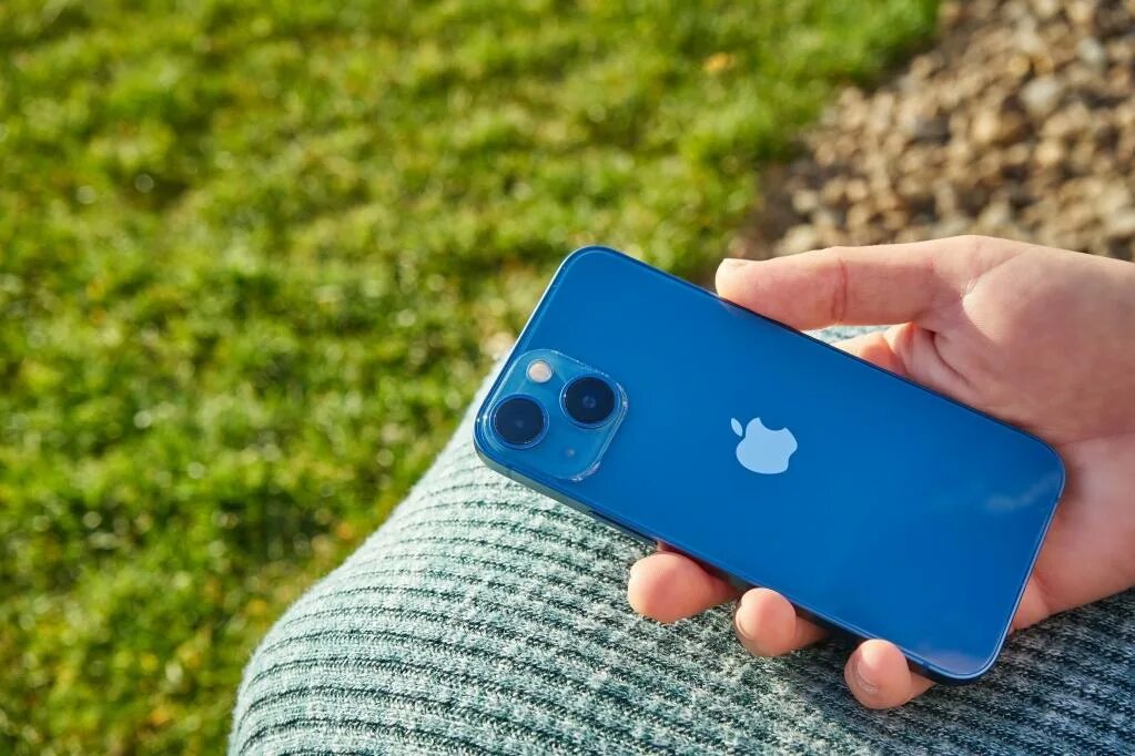 Iphone 13 Mini Blue. Iphone 13 Mini синий. 13 Mini 128 Blue. Iphone 13 Blue 128 GB. Apple 13 телефон