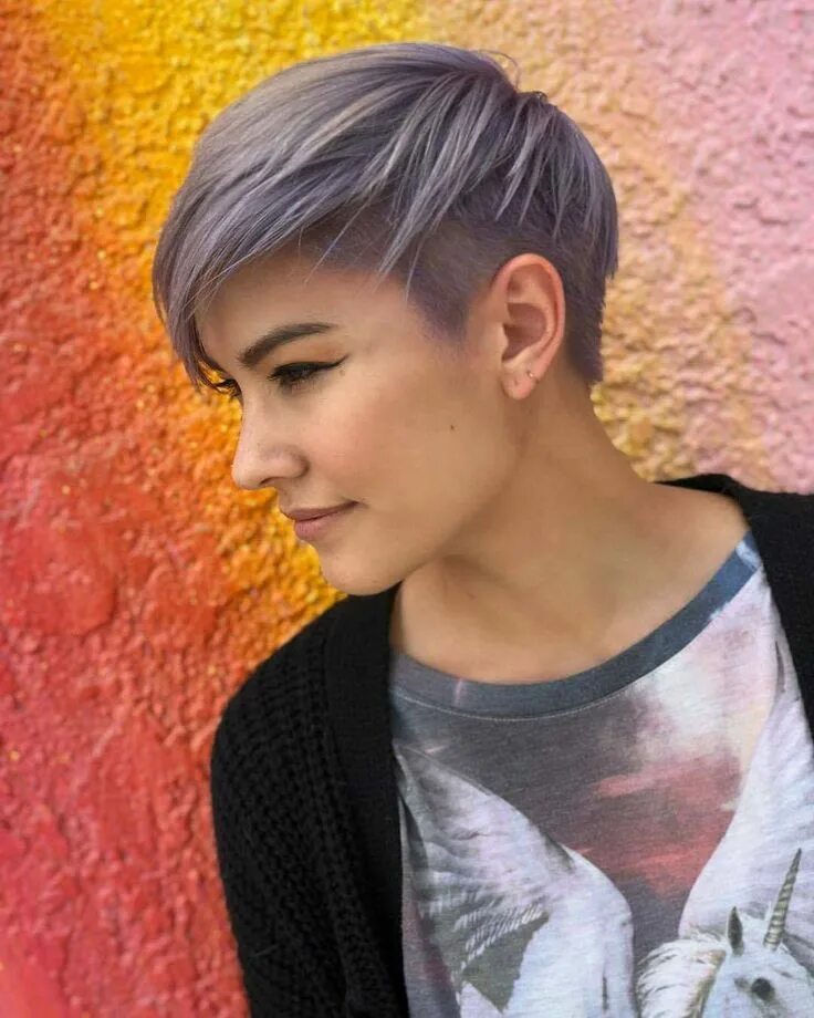 Sorry to keep ya waiting... 360 pics of Sarah’s cut last night! Super short hair