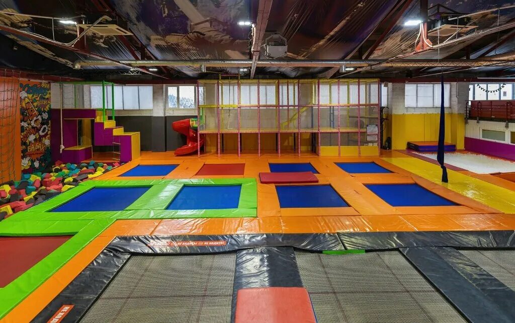 батутный центр космос севастополь. атом батутный центр севастополь. севастополь ковпака 3 батутный центр. батутный центр манки севастополь. атом батуты севастополь.