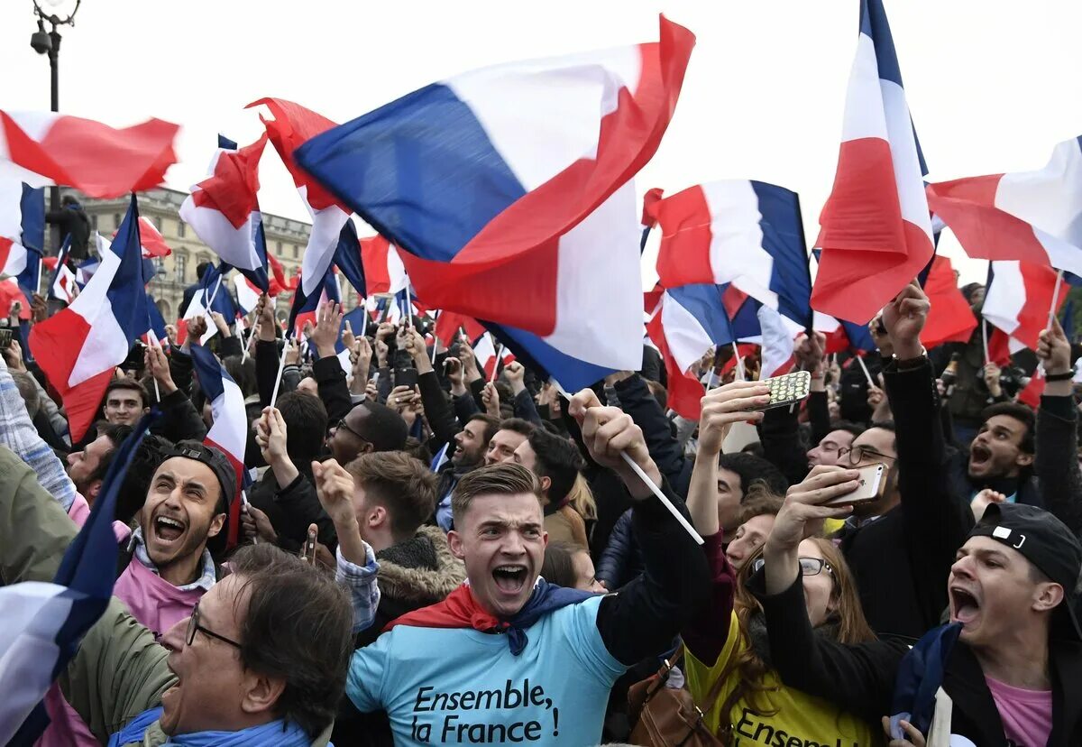 Работа французов. Народы Франции. Франция люди. Французы народ. Французы нация.