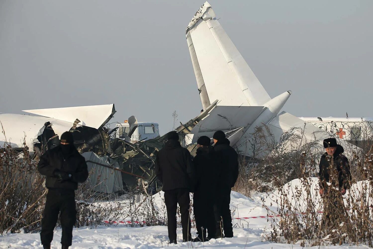 Катастрофа ту-154 в Алма-Ате. Крушение ту 154 в Алма Ате. Катастрофа АН-26 В Алма-Ате. Авиакатастрофа в Алма Ате 2019. Авиакатастрофа 15