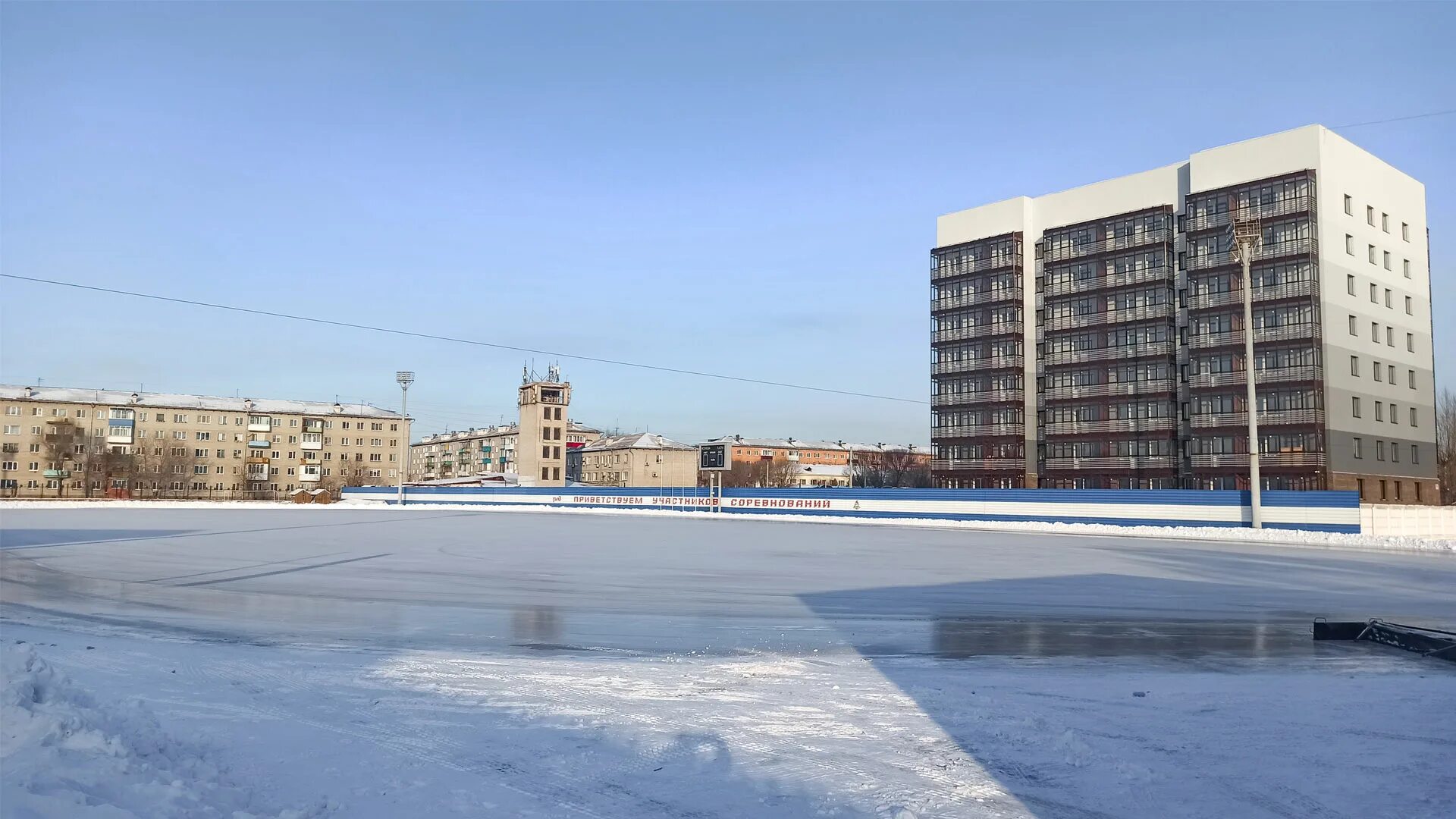 Стадион абакан. Стадион Локомотив Абакан каток. Локомотив Абакан. Ледовый каток в Абакане. Каток Асбест.