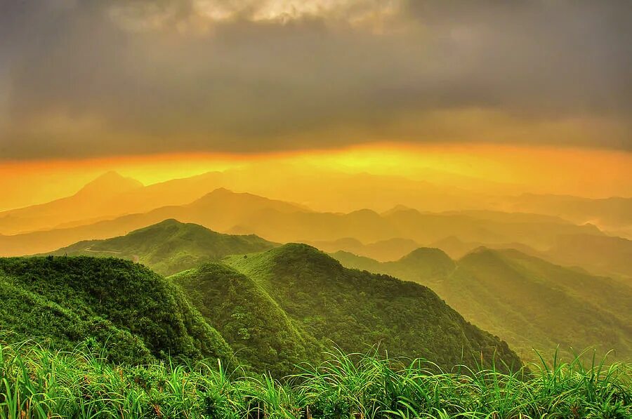 Rolling hills. Taiwan Sunset. Rolling Hills meaning.