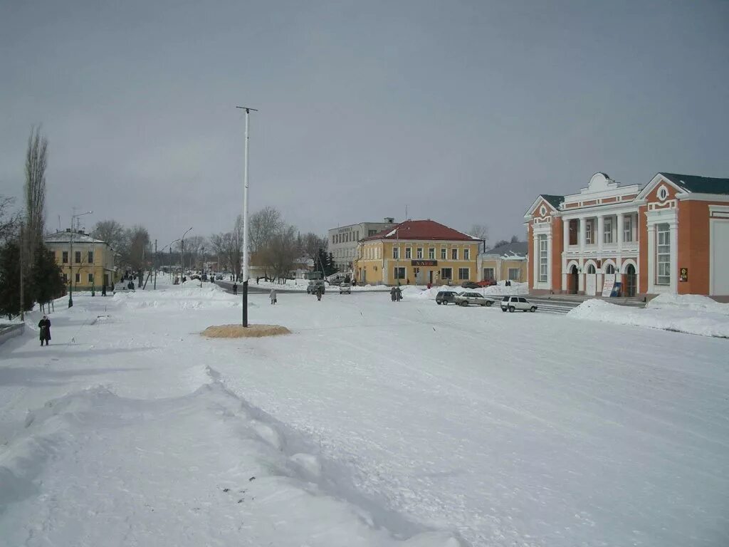 Погода г усмань. Усмань площадь города. Город Усмань Липецкая область. Липецкая область город Усмань зимой. Усмань фонтан.