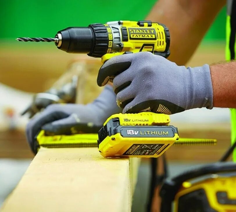 Можно ли шуруповерт в самолет. Stanley fatmax fmc600d2. шуруповёрт stanley 18v fatmax. stanley fatmax шуруповерт 18v. шуруповерт стэнли fmc 600.