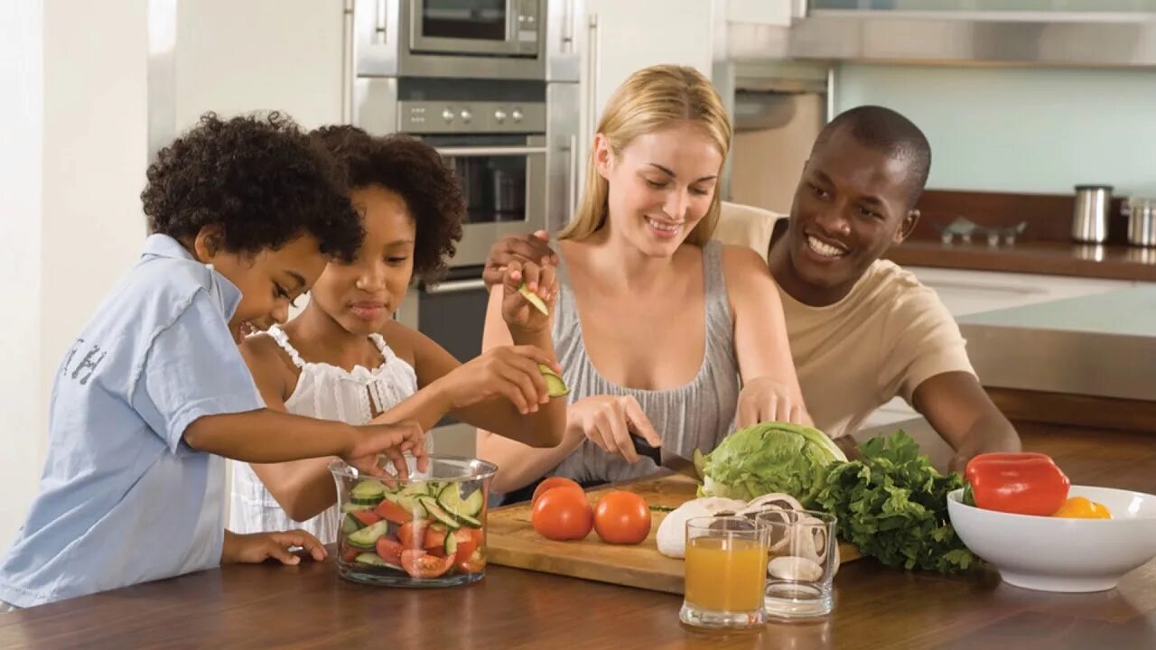 My parents job. Family Cooking. Family eat in Kitchen. A Family Cooking in the Kitchen. Kitchen Cooking Family.