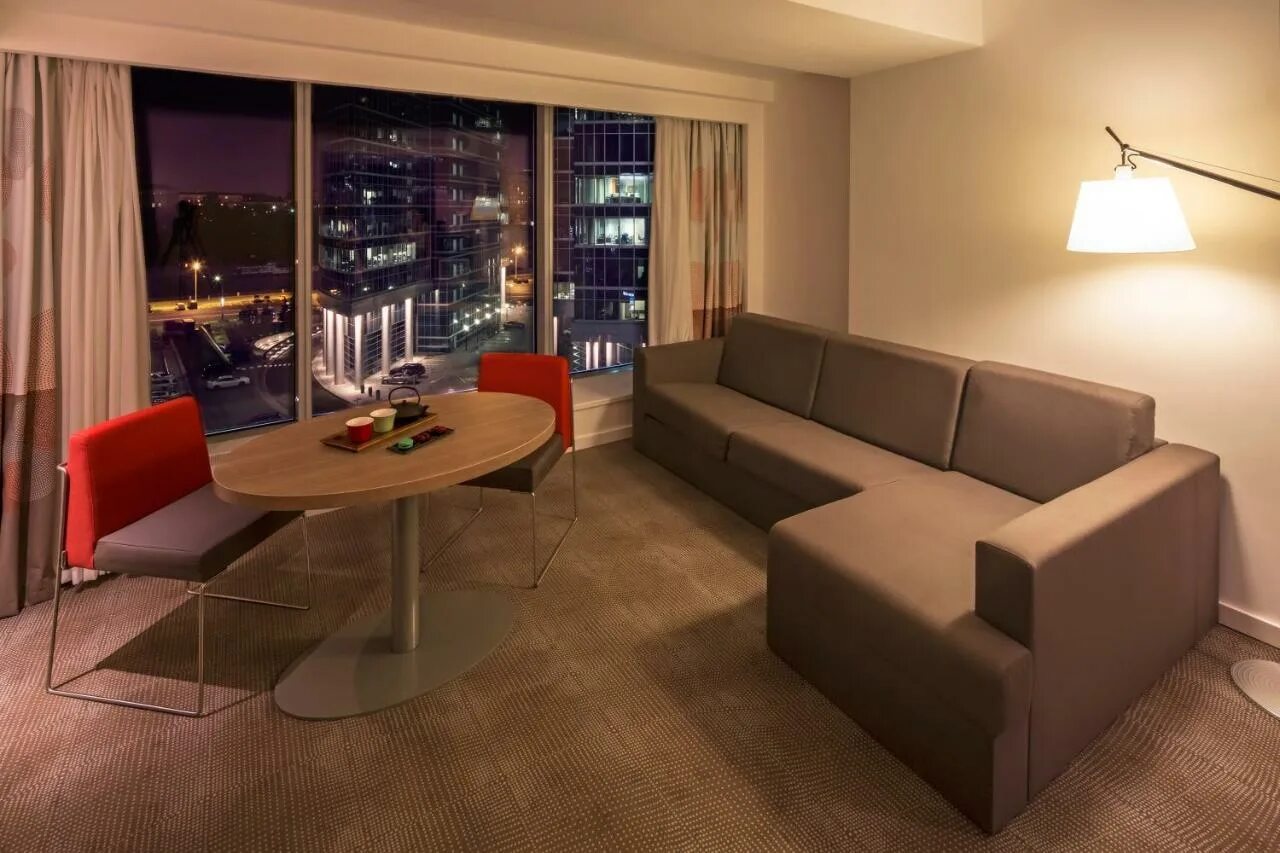 Новотель киевская. Гостинице novotel москва сити. Новотель москва сити. Новотел гостиница москва сити. Новотель пресненская набережная.