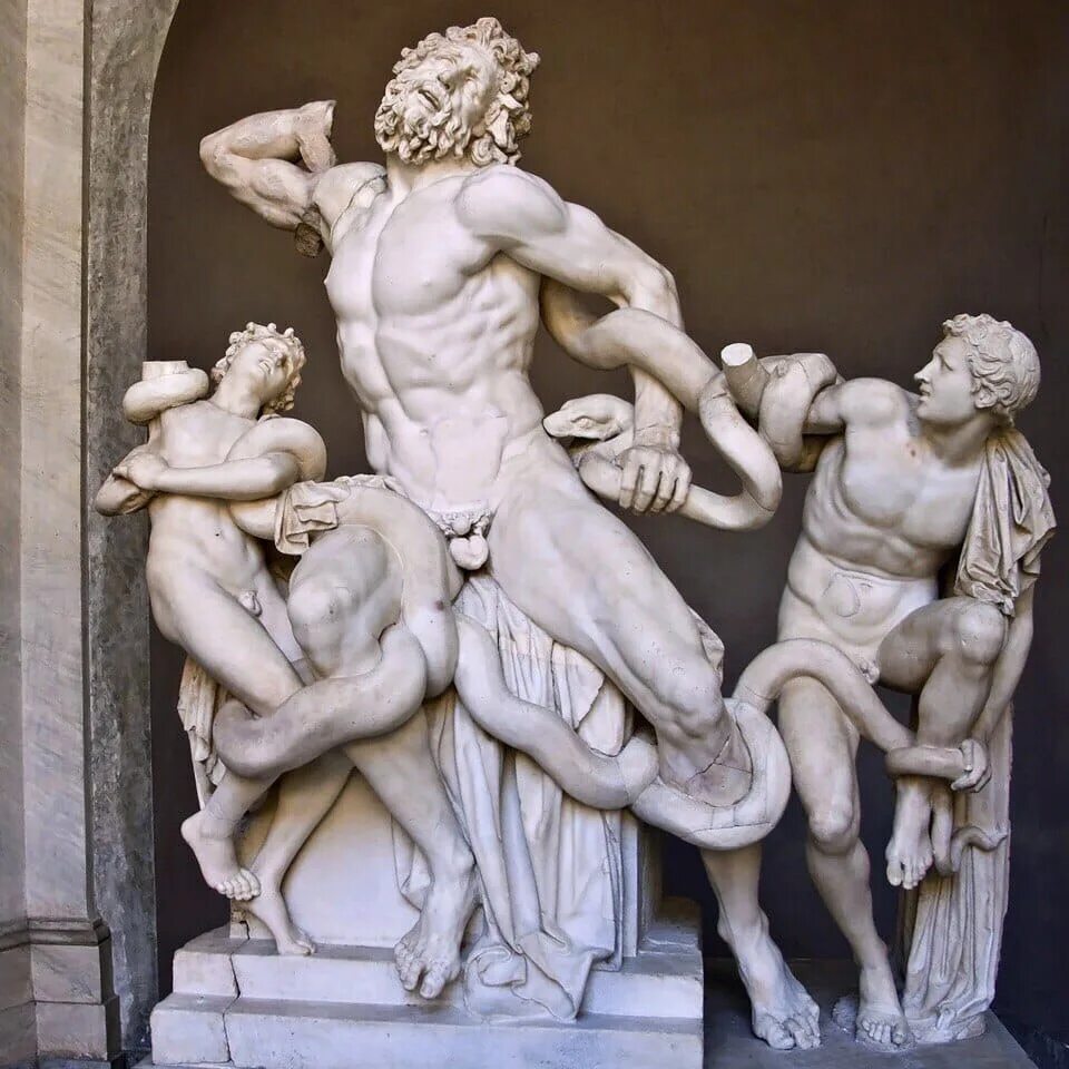 Myron diskobolos. Скульптура греции классика. Скульптура дискобол британский музей. Фидий скульптор древней греции эллинизм. Скульптура эпохи классики древняя греция.