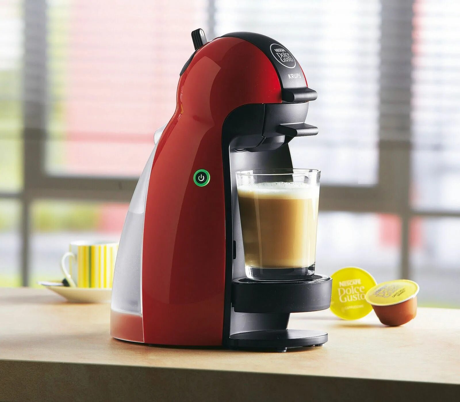 Dolce gusto xs. Нескафе Дольче густо кофемашина. Крупс 1006. Dolce gusto кофемашина. Кофемашина капсульная Крупс Нескафе.