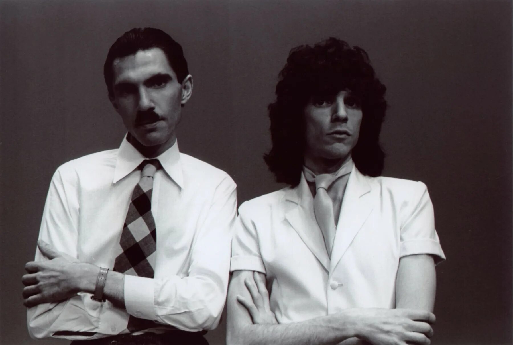 Sparks альбомы. Sparks band. ron mael sparks. sparks 1974. sparks группа фото.
