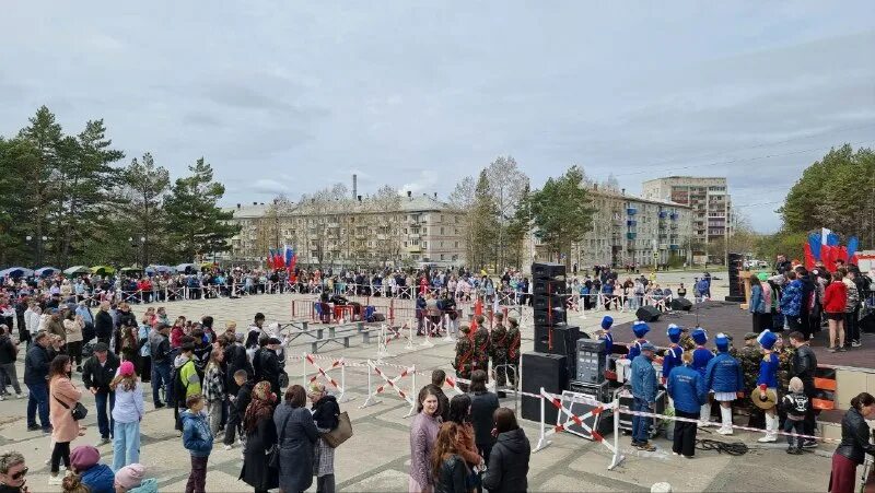 герб амурского района хабаровского края. городское поселение город амурск. амурск город призрак. городское поселение город амурск. герб города амурска.