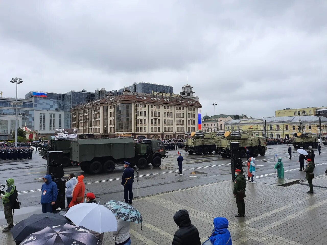 Прямой эфир парада 9 мая. Тула площадь Ленина парад. Тула парад Победы 9 мая. Прямой эфир Тула площадь. Парад Победы первый канал прямой эфир.