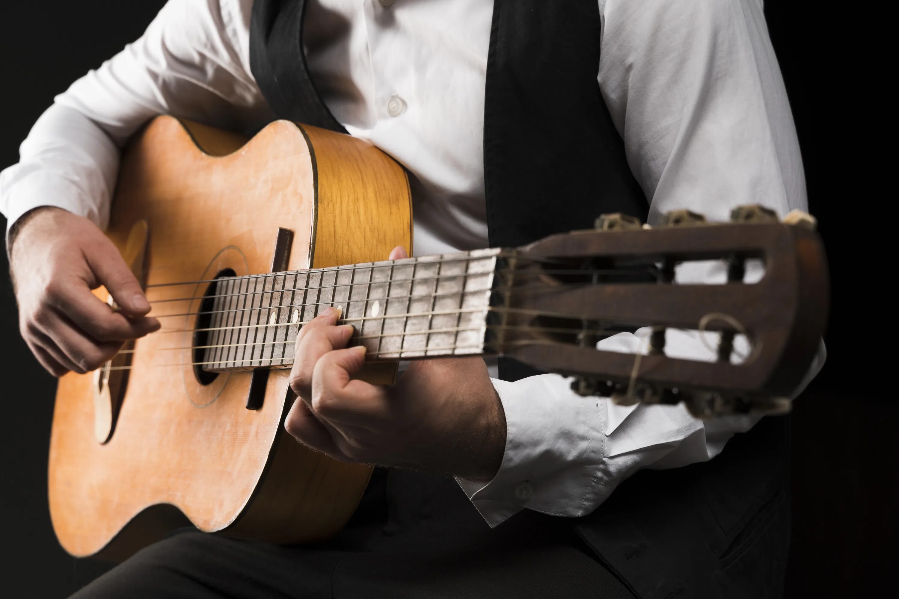 Play the guitar. Игра на гитаре фото. Нравится гитара. Гитара живое фото. Фотосессия с гитарой.