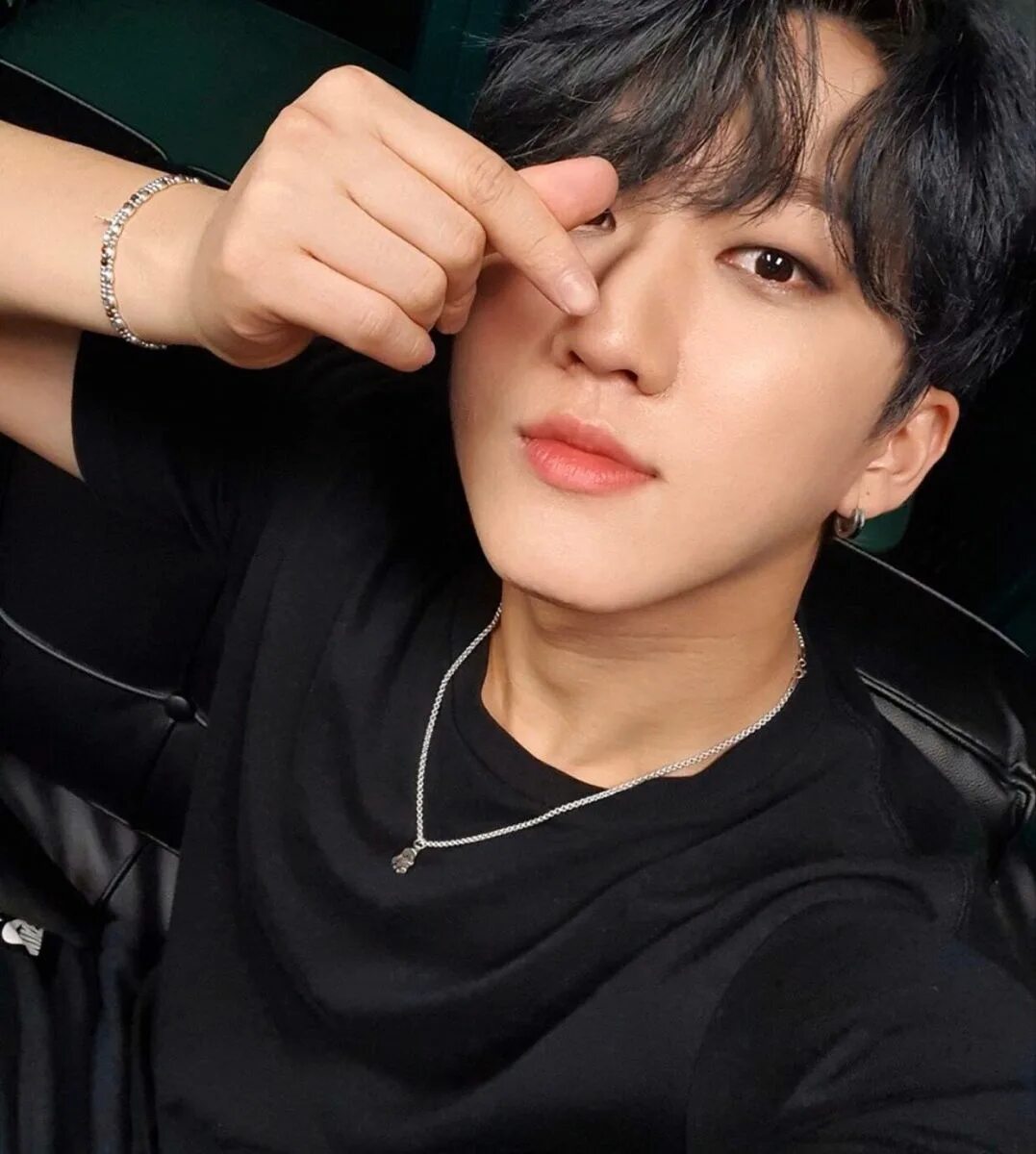 Чан бин 2024. Чанбин 2021. Пресс чан бина. Stray kids чанбин. Чанбин 2022.