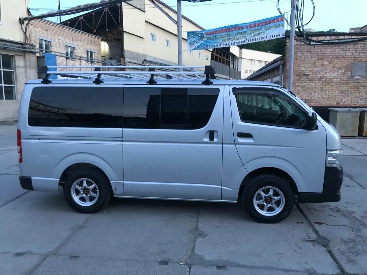 Toyota Хайс h200. Тойота Хайс h200 4*4. Toyota микроавтобус 4wd. Toyota Hiace h300 4wd.