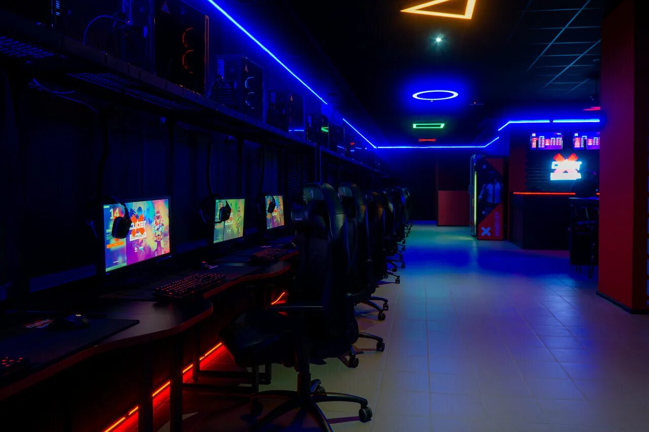 Кибер арена щелково. Компьютерный клуб 2022. Cyberx аксай. Cyber x белгород. Cyberx community воскресенск.