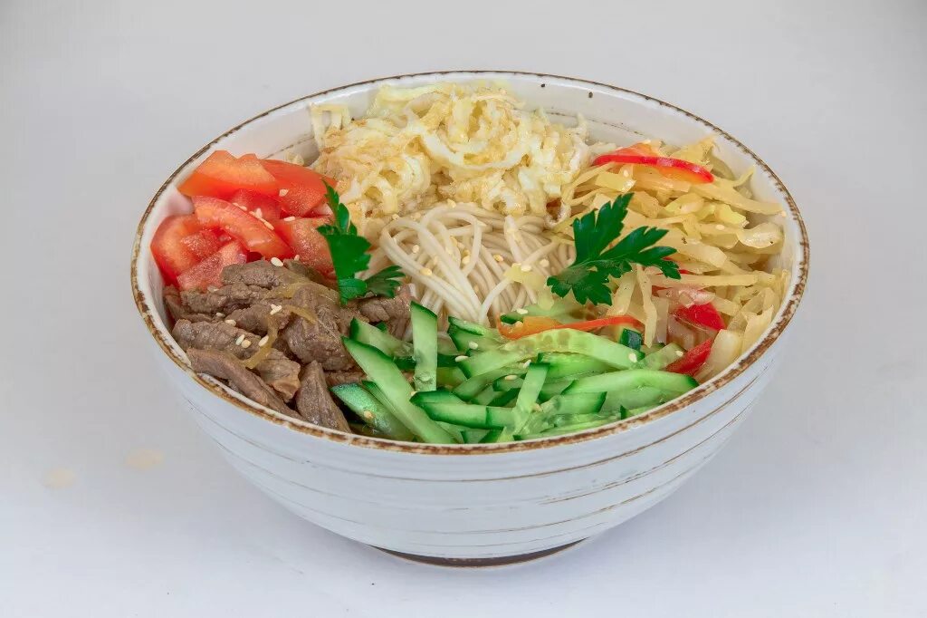 Кукси по-корейски. Корейская лапша кукси. Корейский суп кукси. Корейский суп кукси. Ansungtangmyun кукси 125g.