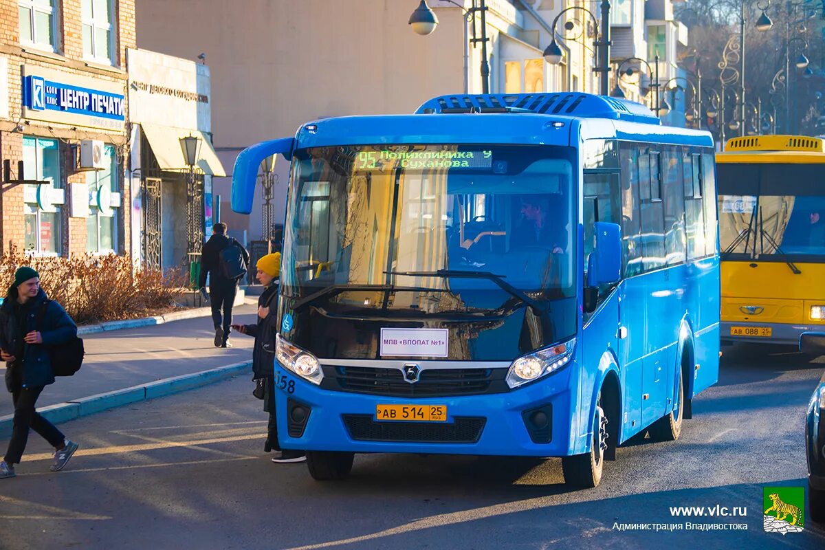 4 маршрут владивосток. Автобус 95 Владивосток. Новые автобусы во Владивостоке. Общественный транспорт Владивостока. Автобус 97 Владивосток.