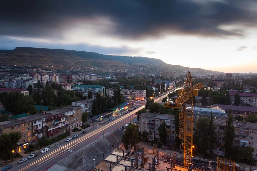 Гора тарки тау. Тарки Тау Махачкала. Махачкала гора Тарки. Тарки Тау Махачкала смотровая.