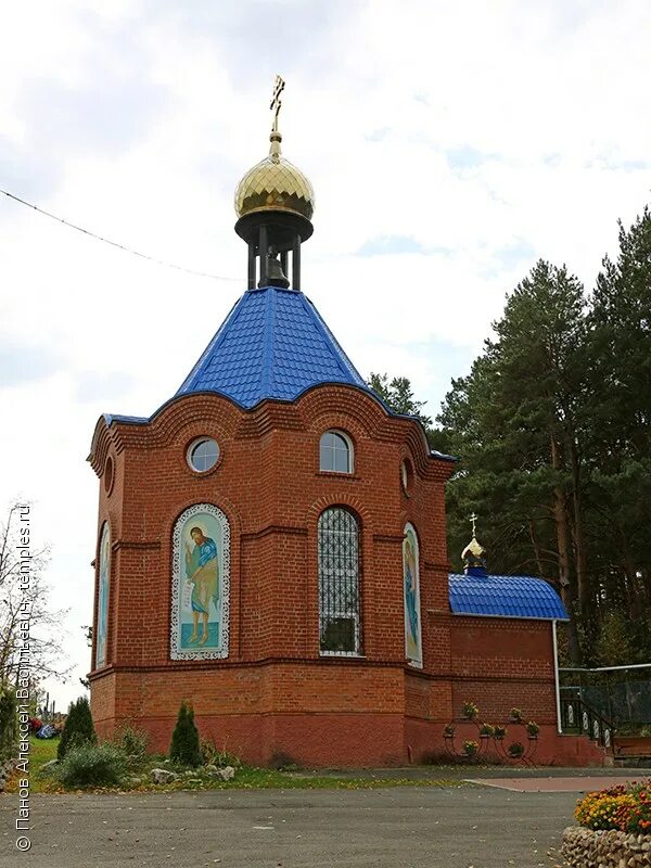 Церковь Архангела Михаила Михайловск. Михайловск Нижнесергинский район. Храм Михайловск Свердловская область. Храм Архангела Михаила Михайловск Ставропольский край.