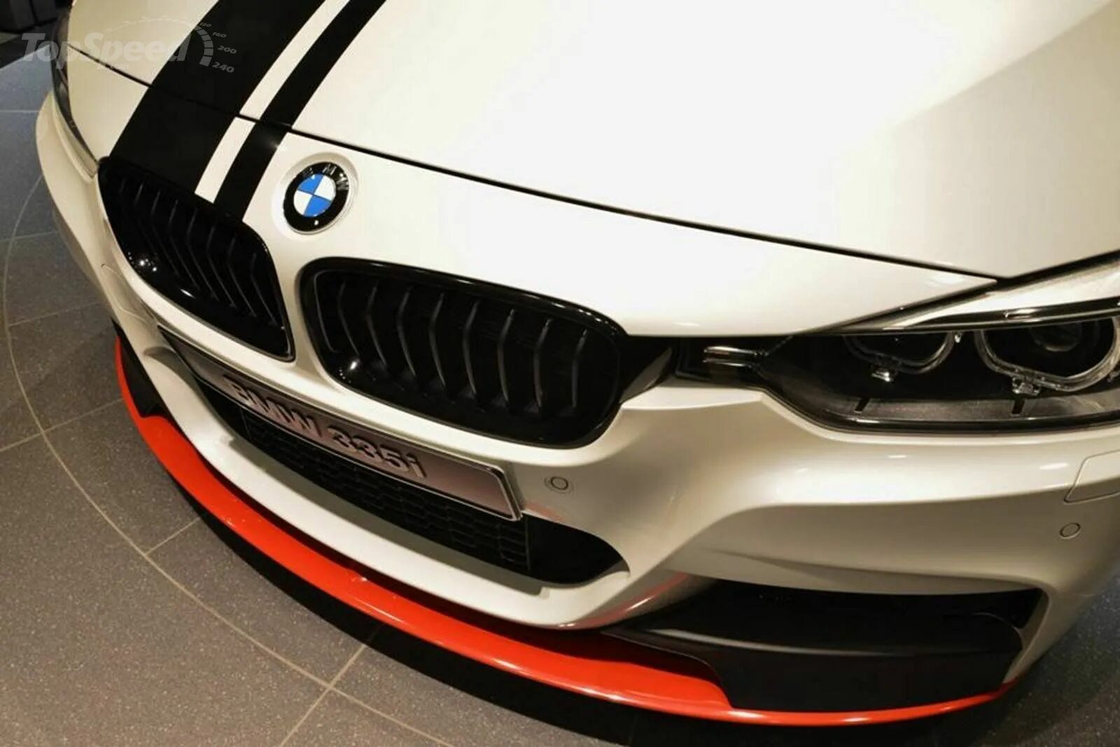 L performance. BMW ZR Performance. 335 M Performance. BMW f30 фонари m Performance. М перфоманс БМВ плашка.