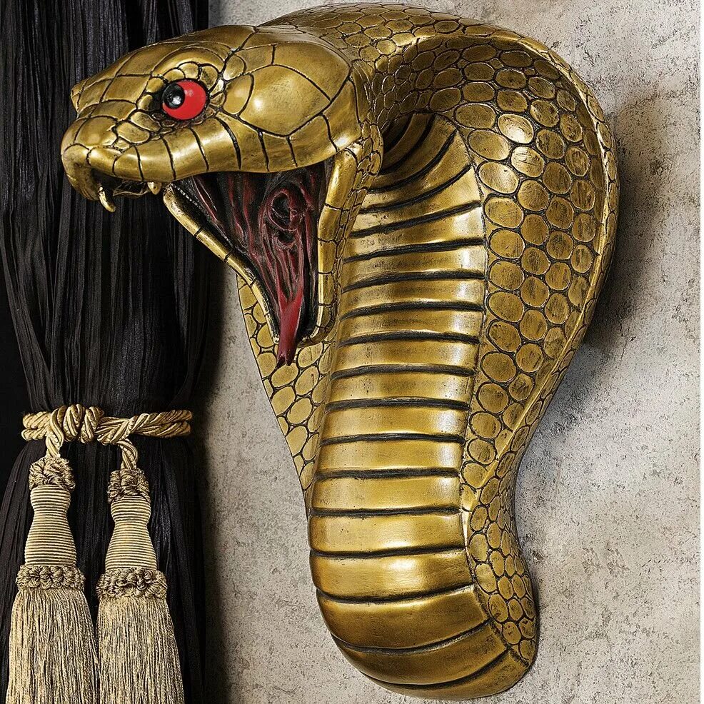 Змеи древности. Богини-кобры Уаджит. Змей Урей Египет. Украшения древнего Египта змея Урей. Египетский Аспид змея.