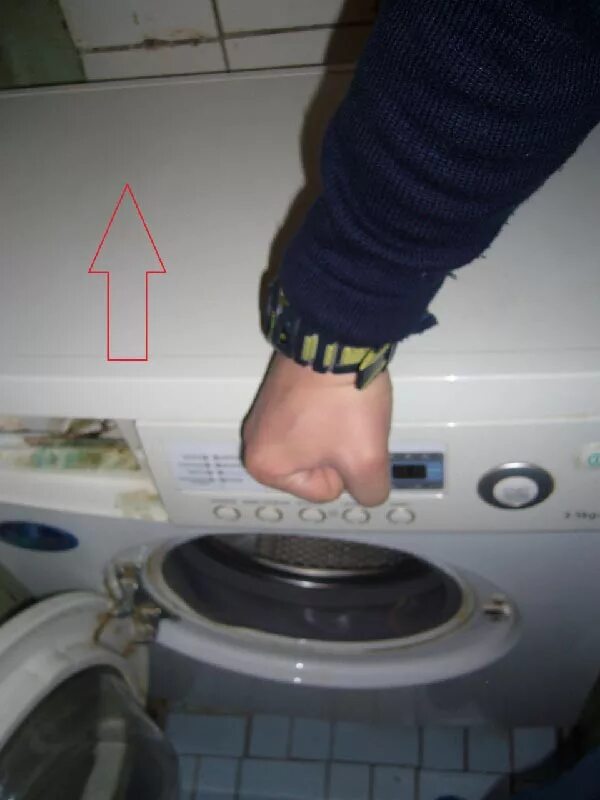 Почему появляется вода в стиральной машине. Самсунг s843 стиральная машина. Бункер стиральной машины Samsung s843. Стиральная машина самсунг f1013j. Стиральная машина Samsung r1043.