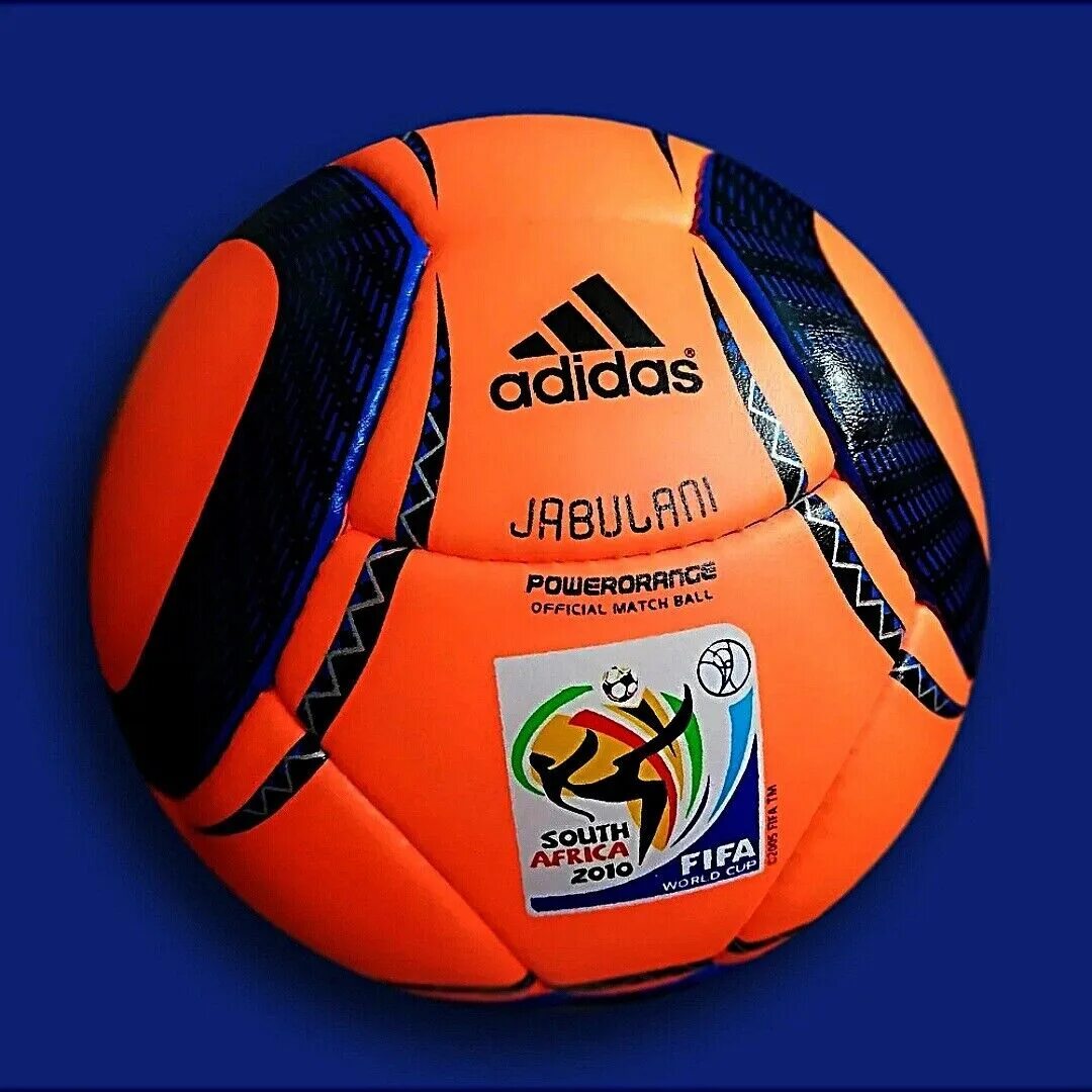 Футбольный мяч jabulani. Мяч jabulani. Мяч адидас jabulani 2010. Adidas jabulani 2010 official match ball. Мяч футбольный джабулани 2010.