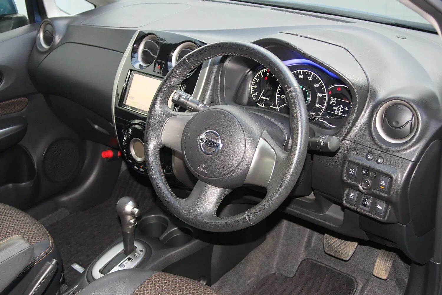 Nissan Note 2014 салон. Nissan Note 2007 салон. Ниссан ноте 2014 салон. Nissan Note 2005 салон. Nissan note салон