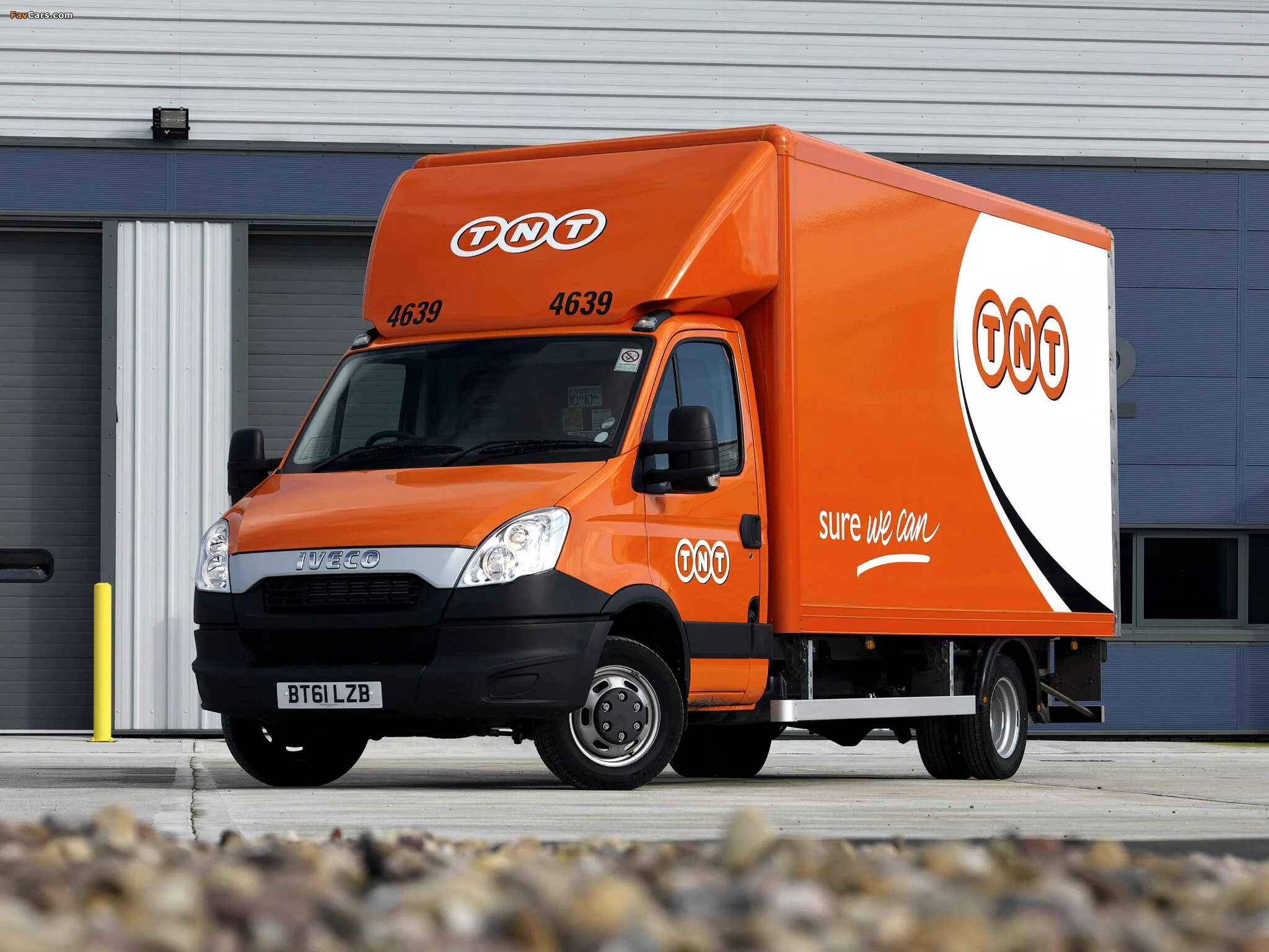 Iveco daily 2022 фургон. Ивеко дейли фургон 2020. Ивеко грузовой фургон. Ивеко грузовой фургон. Ивеко дейли фургон.