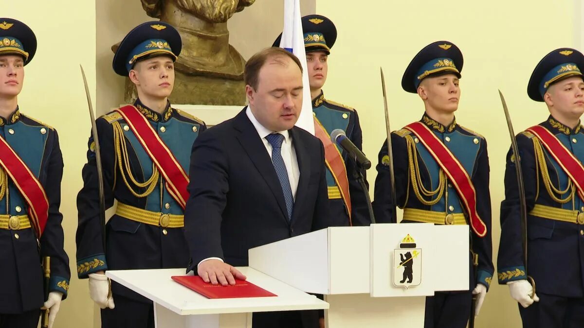 Инаугурация прямая трансляция. Инаугурация молчанова. торжественная церемония вступления в должность президента. инагурация мера москвы. караул.