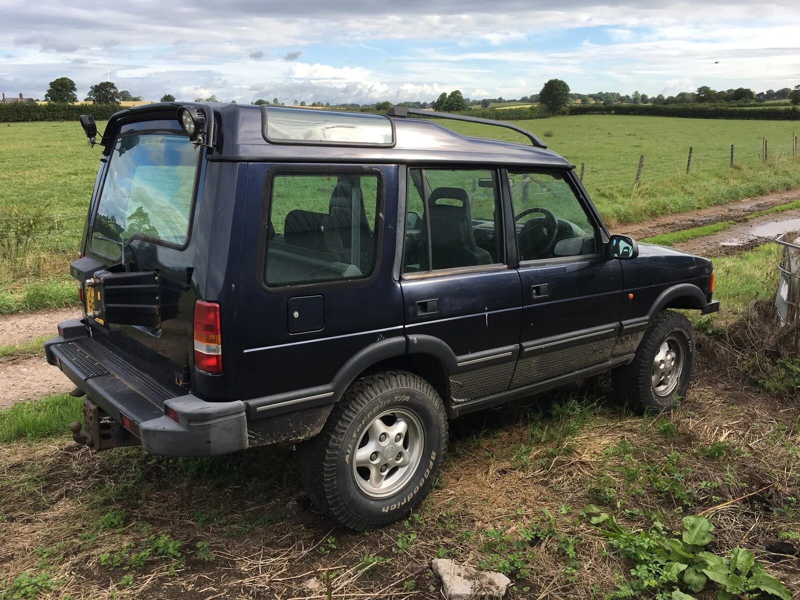 Discovery 1 8. Ленд Ровер Дискавери 1 и 2. Ленд Ровер Дискавери 1 Рестайлинг. Land Rover Discovery 1 Рестайлинг. Ленд Ровер Дискавери 2.