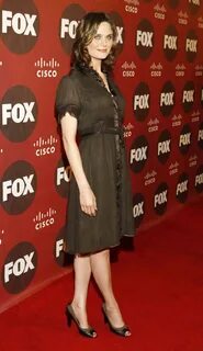 48 Nude Pictures Of Emily Deschanel Are Embodiment Of Hotness...