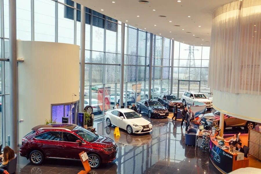 Автосалон mazda. Дилер лексус каширка. Лучшие автосалоны. Реальные автосалоны москвы. Инфинити мэйджор.