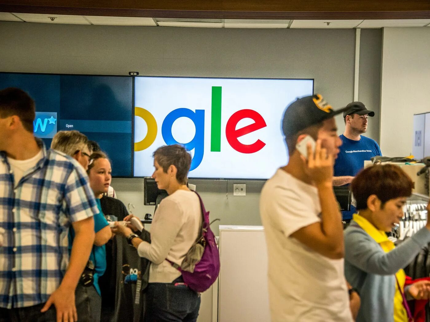 Гугл закрыли или нет. Сотрудники google. сотрудники компании гугл. лучшие работники гугл. google employees.
