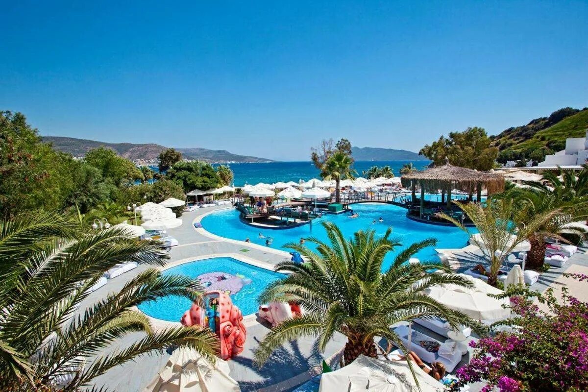 Турция на четверых. Salmakis Resort Spa Bodrum. Отель Salmakis Resort Spa. Салмакис Резорт спа Бодрум. Бодрум Резорт 5 Турция.