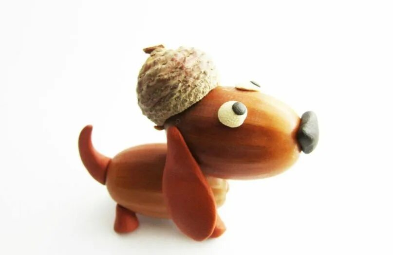 Лошадка из желудей для детей. Лошадка из желудей и пластилина. Такса из желудей и пластилина. Поделки из шляпок желудей. Собака из желудей.