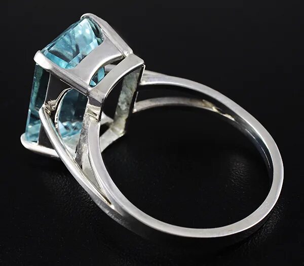 Авито серебряное кольцо. Кольцо перевертыш серебро горный хрусталь. Плетеное серебряное кольцо 1925г. Кольцо 2382089цф. Авито серебряное кольцо.