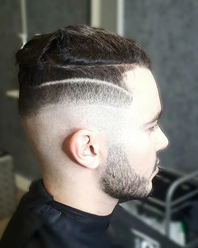 тамбов барбершоп king style. барбершоп абрамова. барбершоп абрамова. барбершоп абрамова. парень парикмахер.