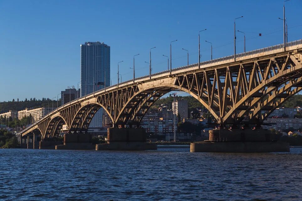 Энгельс мост через волгу. Саратовский мост. Саратов мост через Волгу. Мост Саратов Энгельс. Волга Энгельс мост.